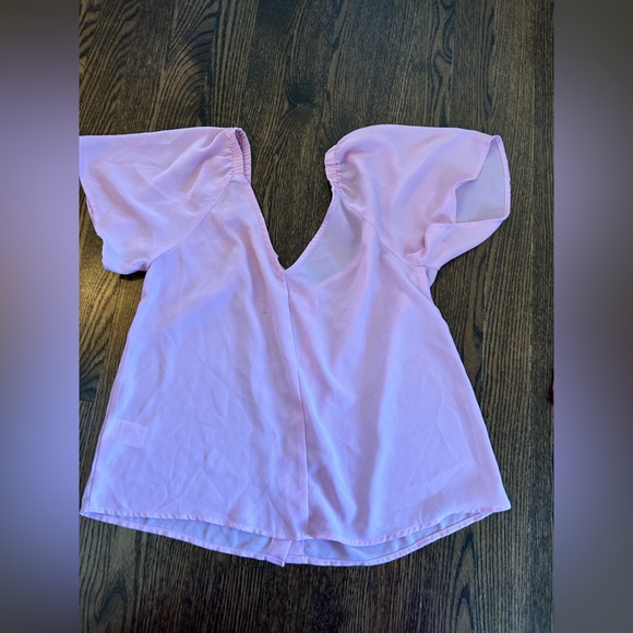 Light pink blouse - Picture 2 of 3